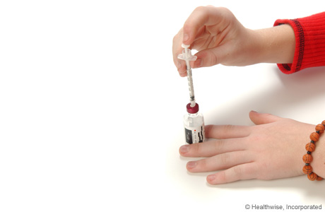 Cómo forzar aire en la ampolla de insulina