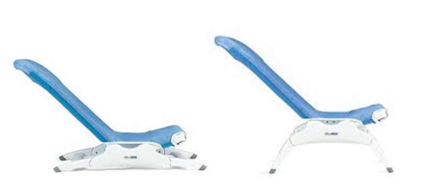 bath seat showing height adjustment