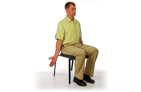 Ejercicio de estiramiento de extensión del pecho para la espondilitis anquilosante